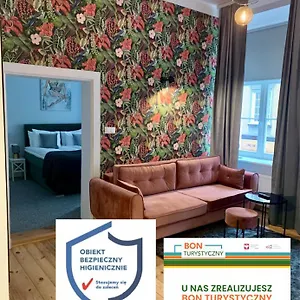Plac Kolegiacki Apartament